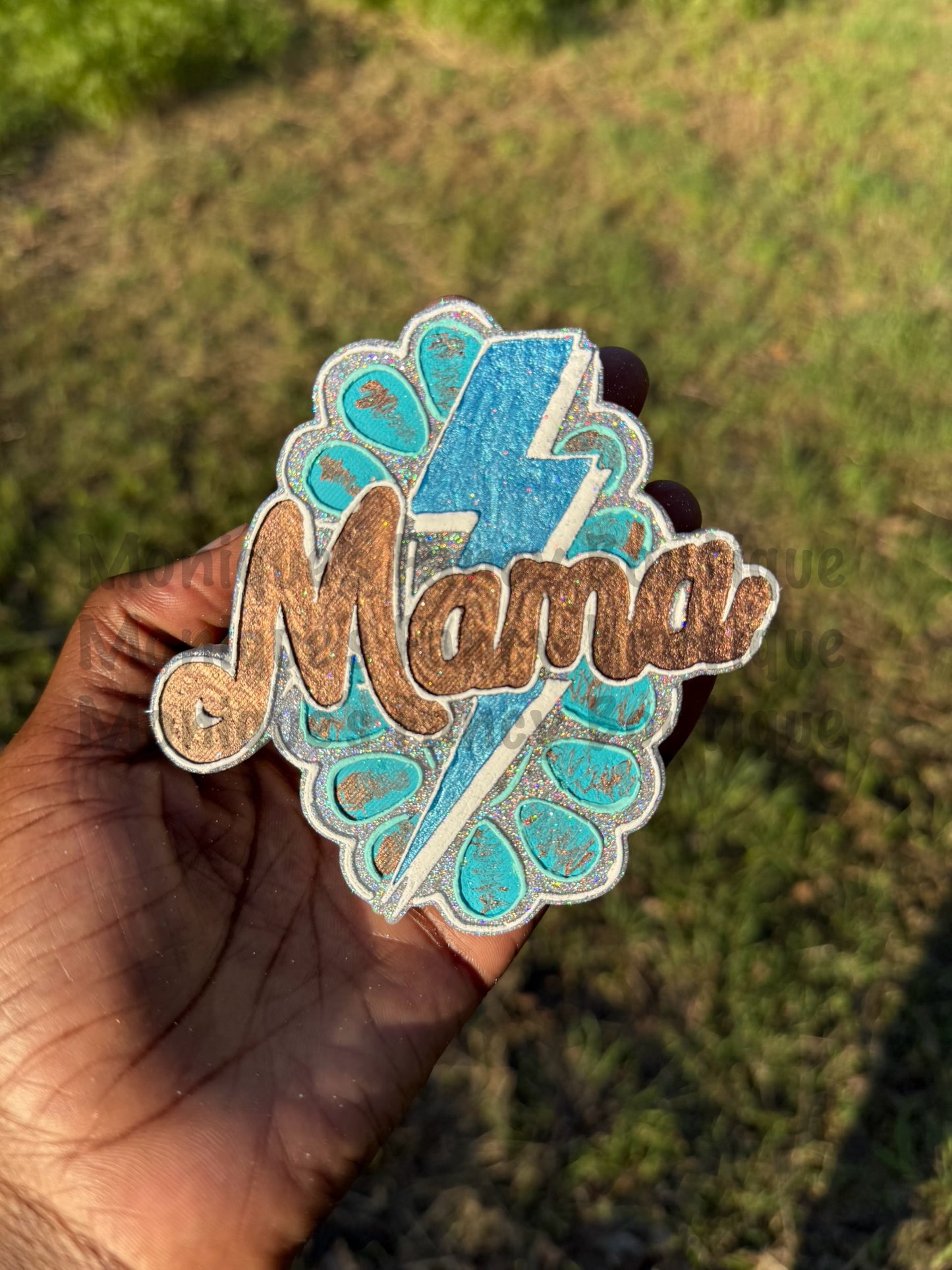 MAMA Lightening Bolt Freshie