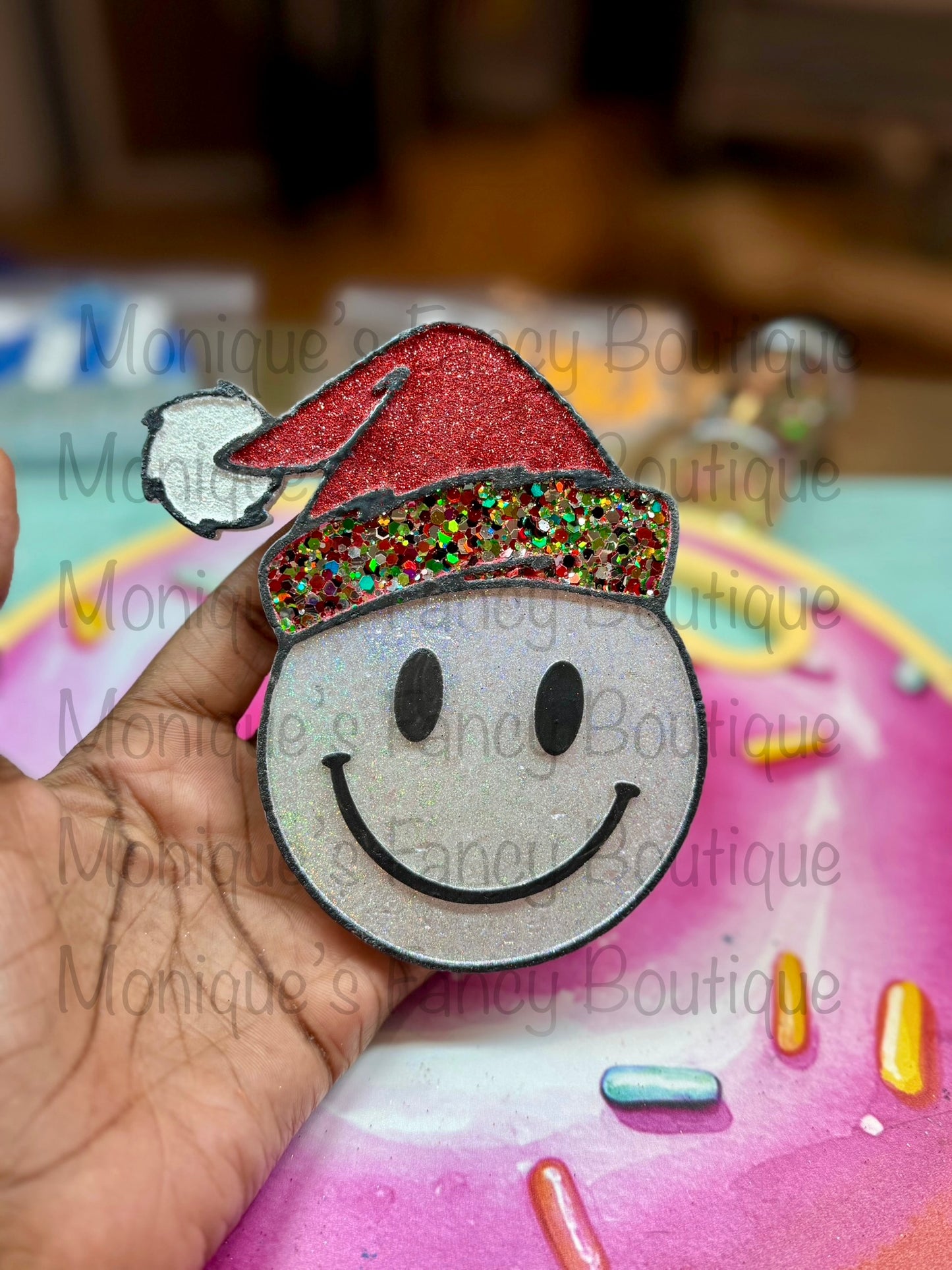 Smiley Face Santa Hat Freshie